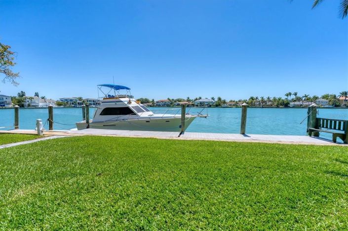 Image No.12-3 Bed Property for sale