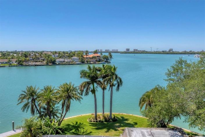 Image No.22-3 Bed Property for sale