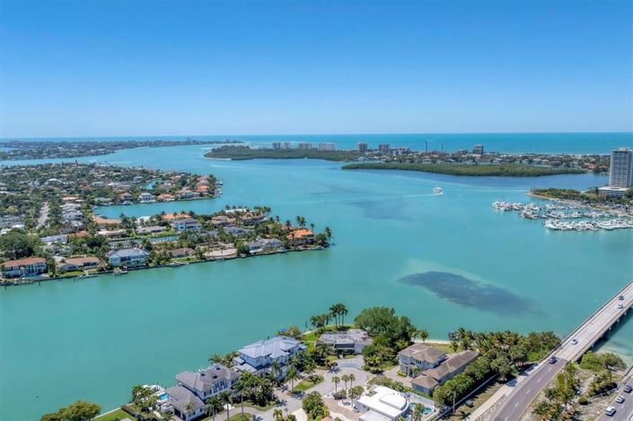 Image No.30-3 Bed Property for sale