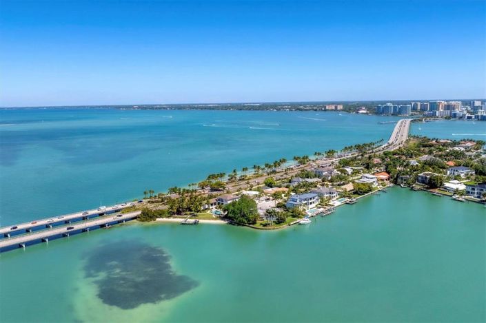 Image No.32-3 Bed Property for sale