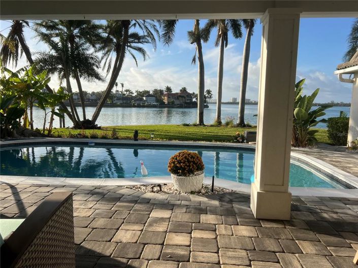 Image No.6-3 Bed Property for sale