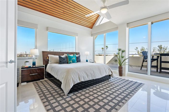 Image No.20-3 Bed Property for sale