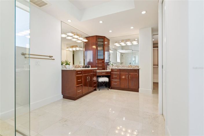 Image No.22-3 Bed Property for sale