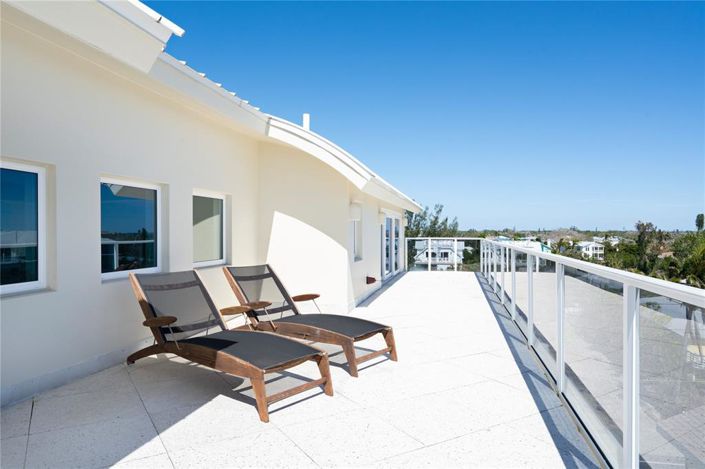 Image No.40-3 Bed Property for sale