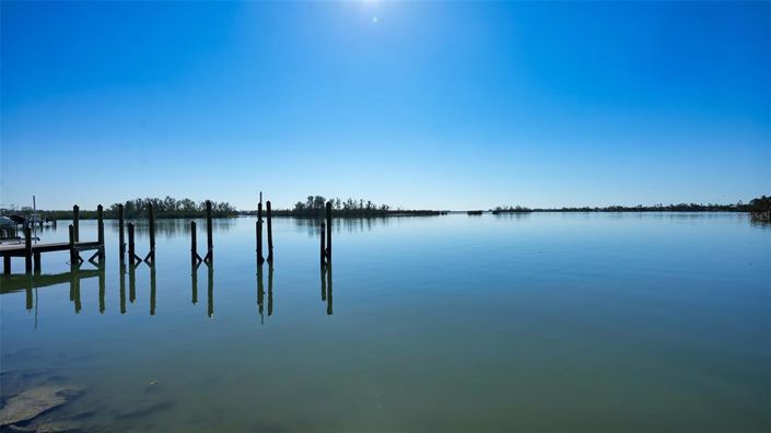 Image No.17-3 Bed Property for sale