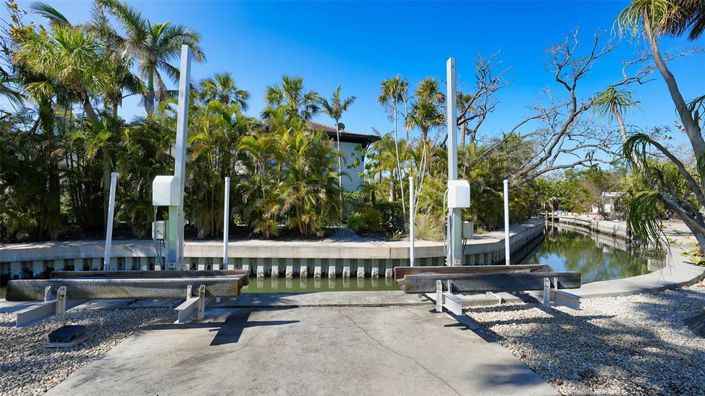 Image No.21-3 Bed Property for sale