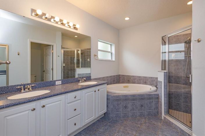 Image No.21-Propriété de 3 chambres à vendre à Clermont