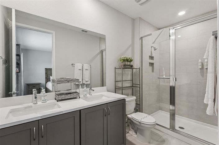 Image No.15-3 Bed Townhouse for sale