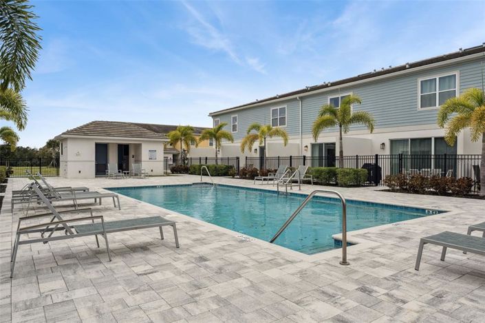 Image No.19-3 Bed Townhouse for sale