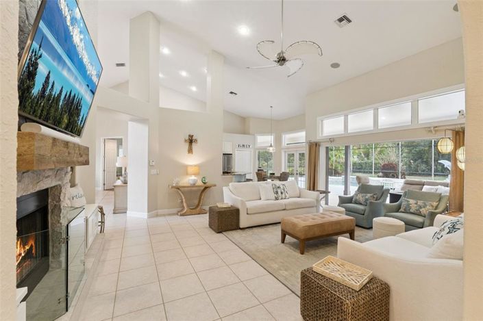 Image No.15-4 Bed Property for sale