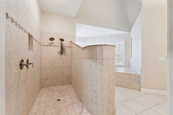 Image No.21-4 Bed Property for sale