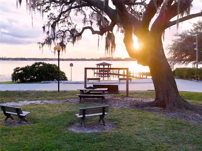 Image No.50-4 Bed Property for sale