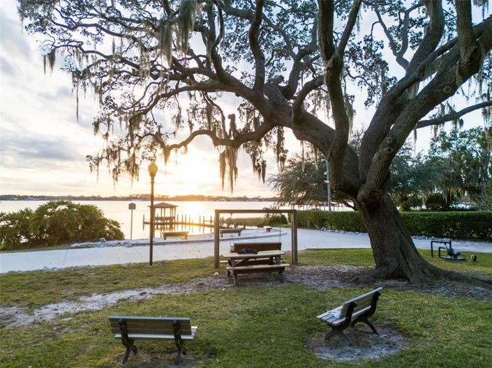 Image No.51-4 Bed Property for sale