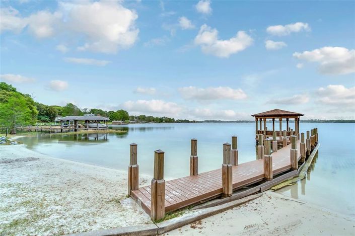 Image No.57-4 Bed Property for sale