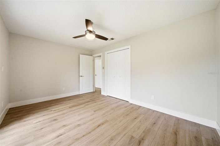 Image No.27-4 Bed Property for sale