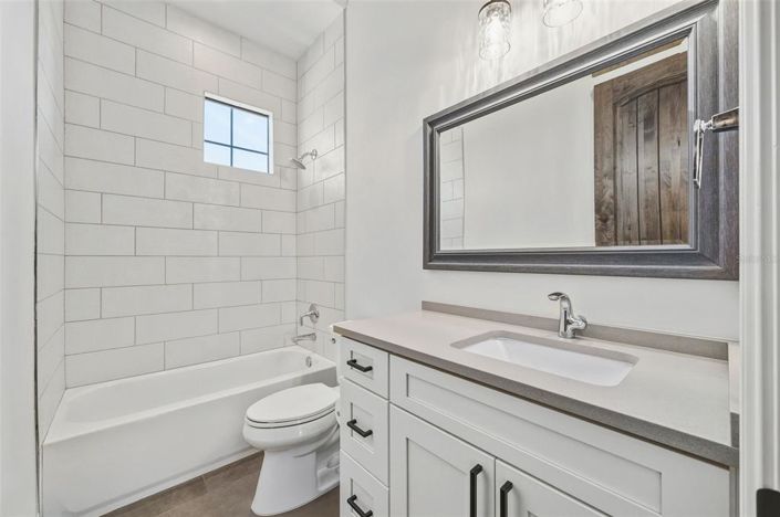 Image No.33-6 Bed Property for sale