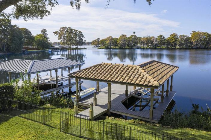 Image No.41-6 Bed Property for sale