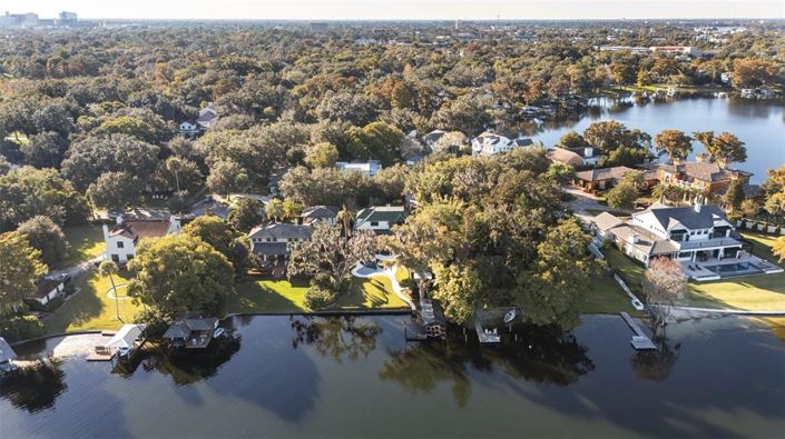 Image No.48-4 Bed Property for sale