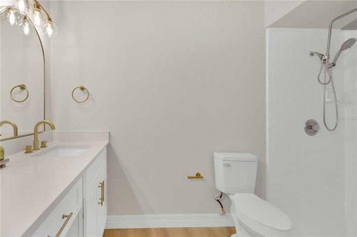 Image No.18-3 Bed Property for sale