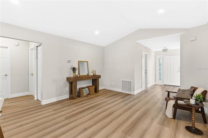 Image No.4-3 Bed Property for sale