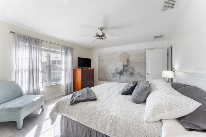 Image No.14-4 Bed Townhouse for sale