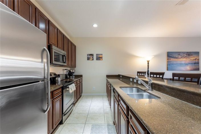 Image No.37-4 Bed Townhouse for sale