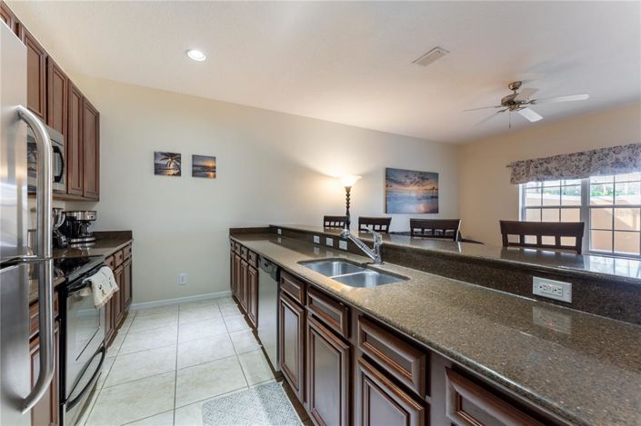 Image No.38-4 Bed Townhouse for sale