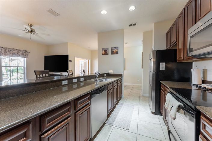 Image No.40-4 Bed Townhouse for sale