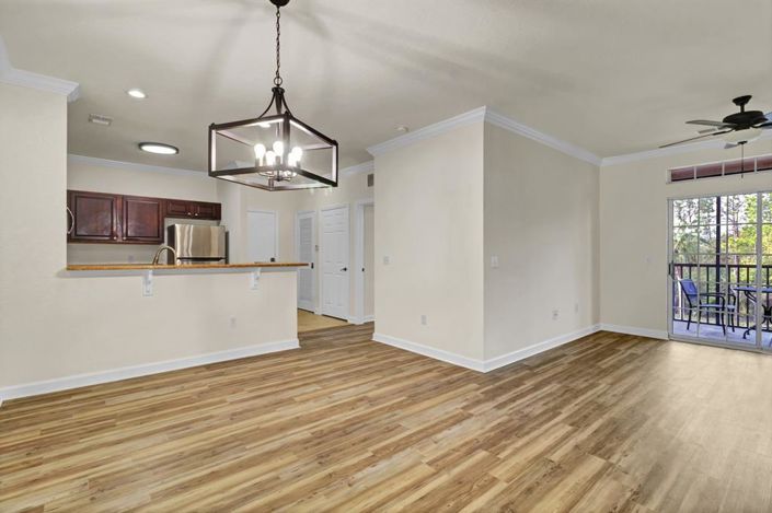 Image No.7-2 Bed Property for sale