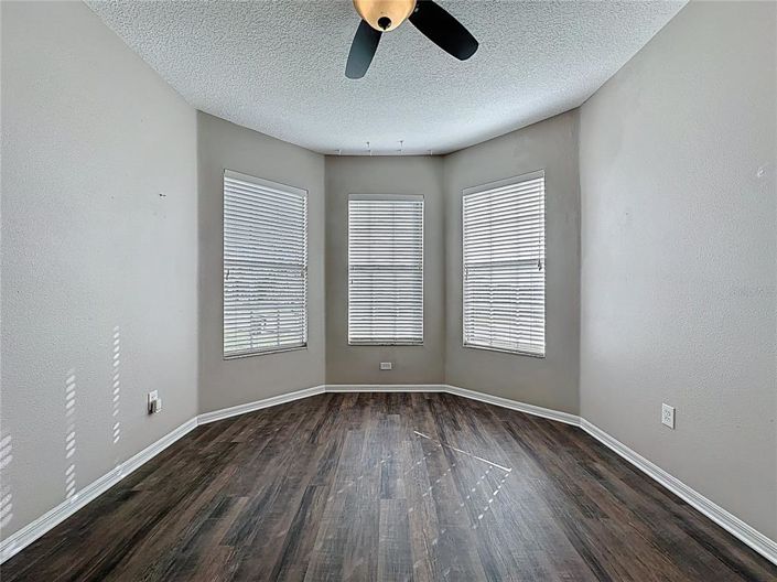 Image No.18-4 Bed Property for sale