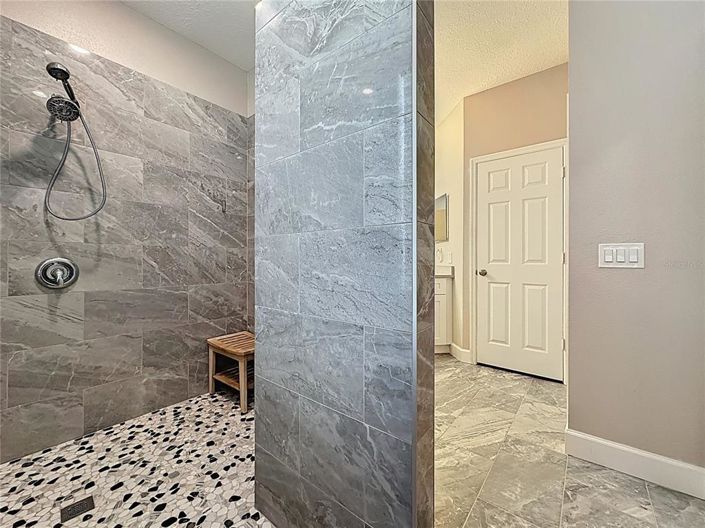 Image No.33-4 Bed Property for sale