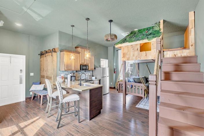 Image No.38-5 Bed Property for sale