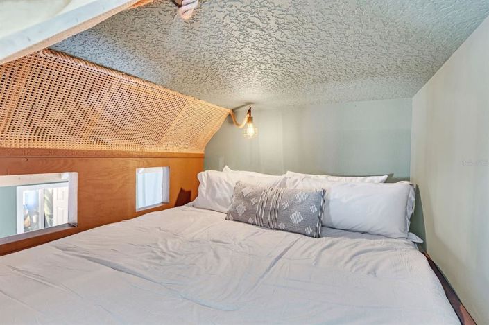 Image No.41-5 Bed Property for sale