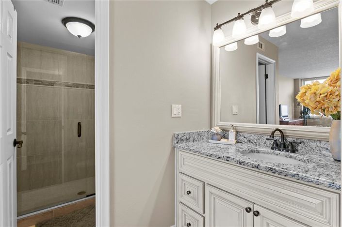 Image No.20-3 Bed Property for sale