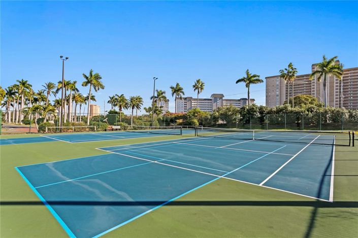 Image No.29-3 Bed Property for sale