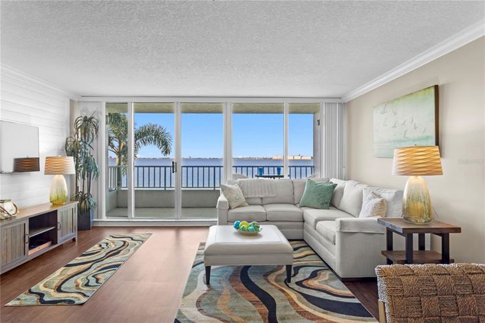 Image No.5-3 Bed Property for sale