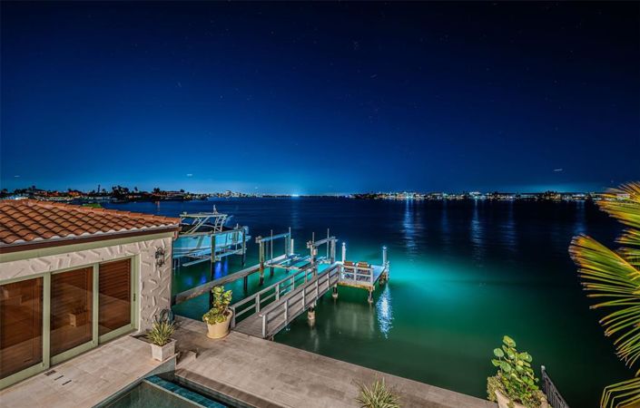 Image No.23-5 Bed Property for sale