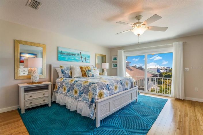 Image No.16-5 Bed Property for sale