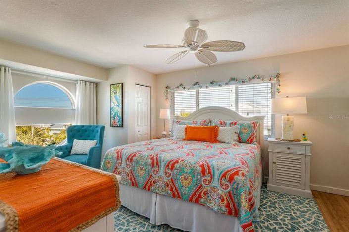 Image No.19-5 Bed Property for sale