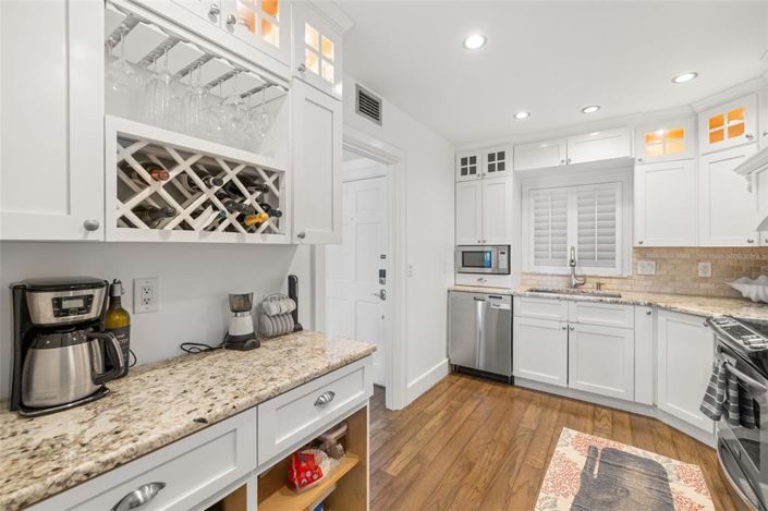 Image No.26-2 Bed Property for sale