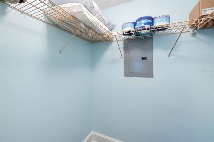 Image No.33-2 Bed Property for sale