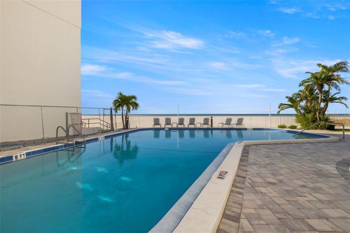 Image No.50-2 Bed Property for sale