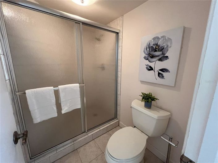 Image No.13-2 Bed Property for sale