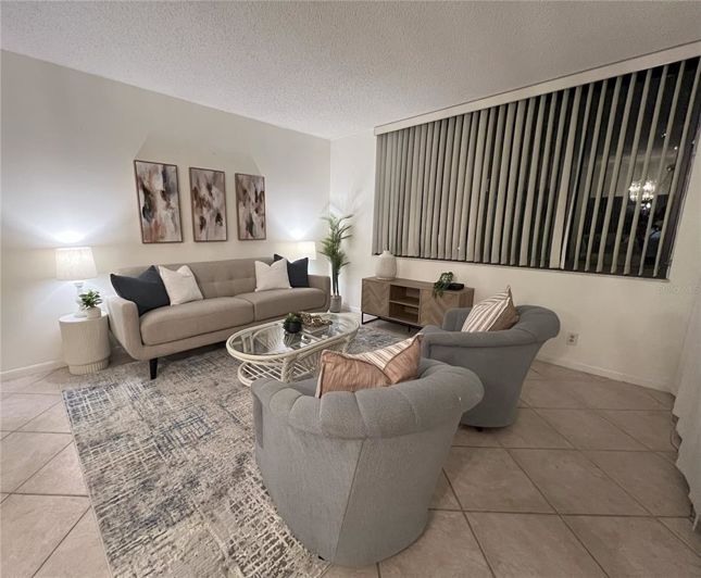 Image No.3-2 Bed Property for sale