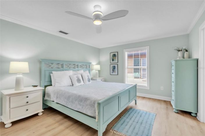 Image No.14-3 Bed Property for sale