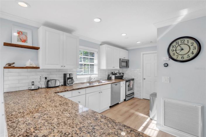 Image No.9-3 Bed Property for sale