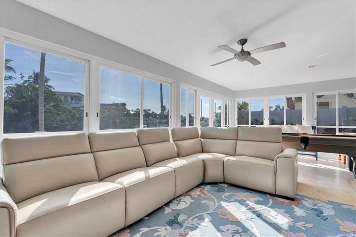 Image No.16-3 Bed Property for sale