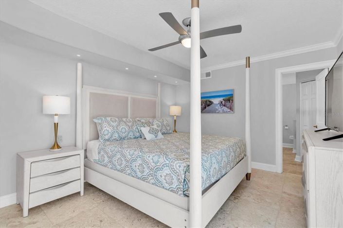 Image No.19-3 Bed Property for sale