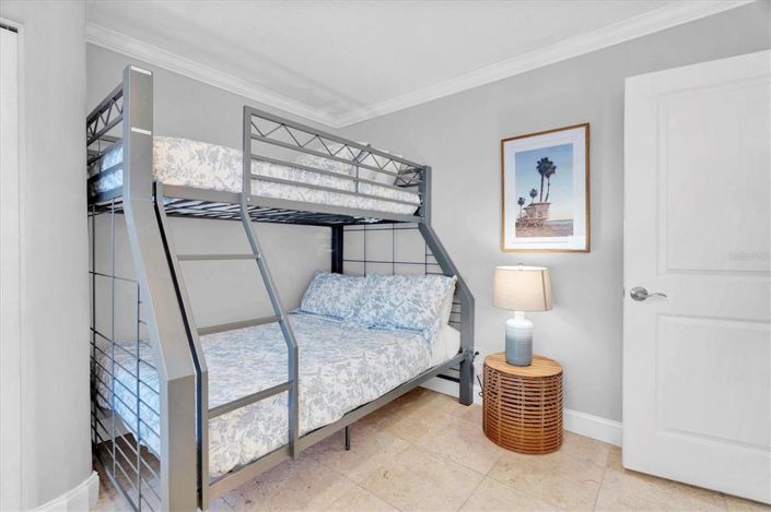 Image No.29-3 Bed Property for sale