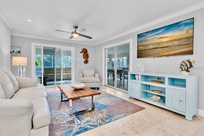 Image No.9-3 Bed Property for sale